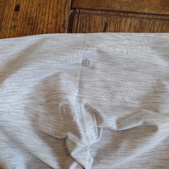 Lululemon leggings - Picture 5 of 5